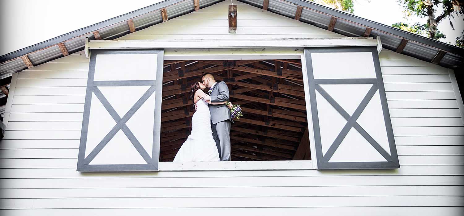 Rustic Country Barn Wedding Photographer